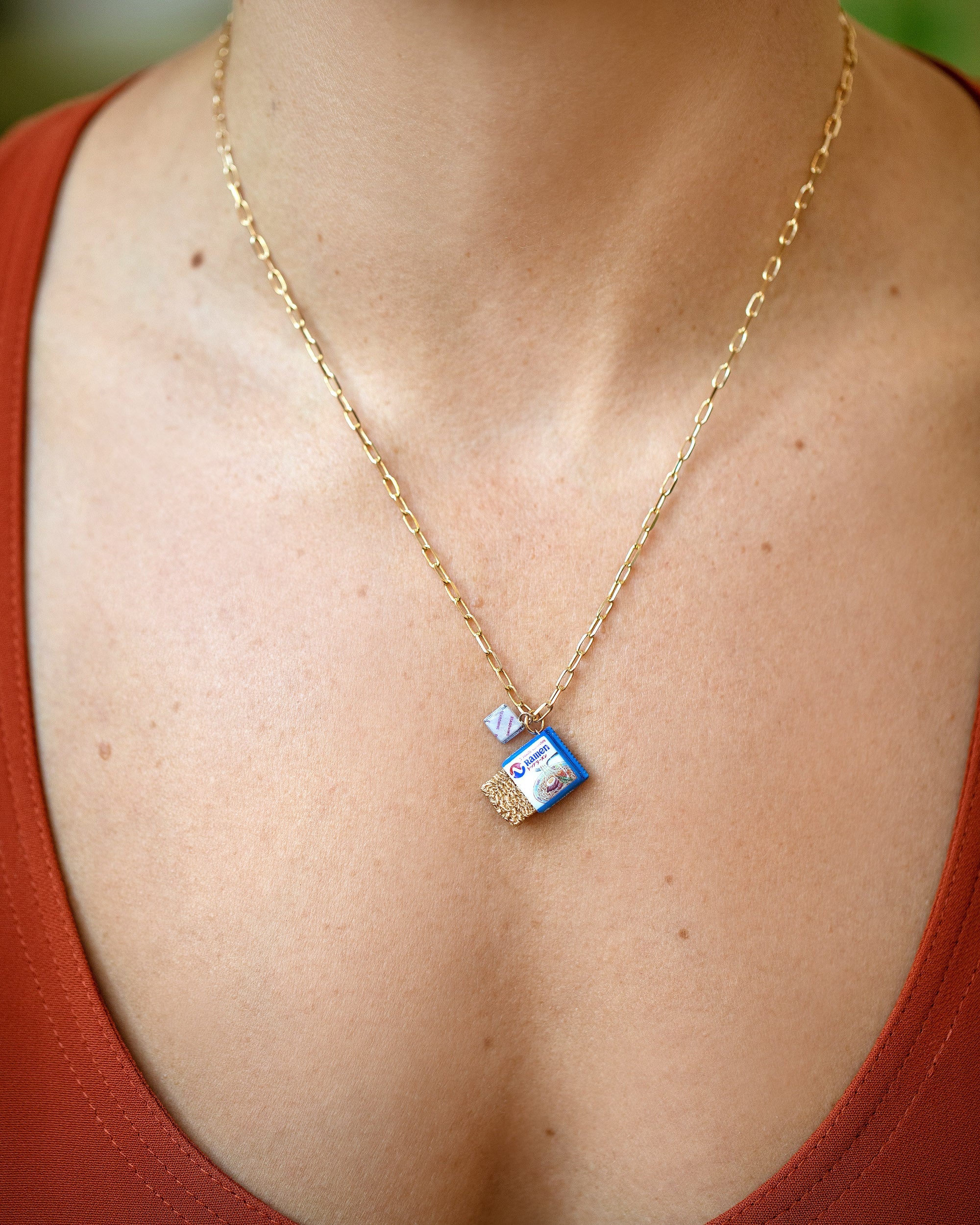 Beveled Oval Chain Necklace - Image 10