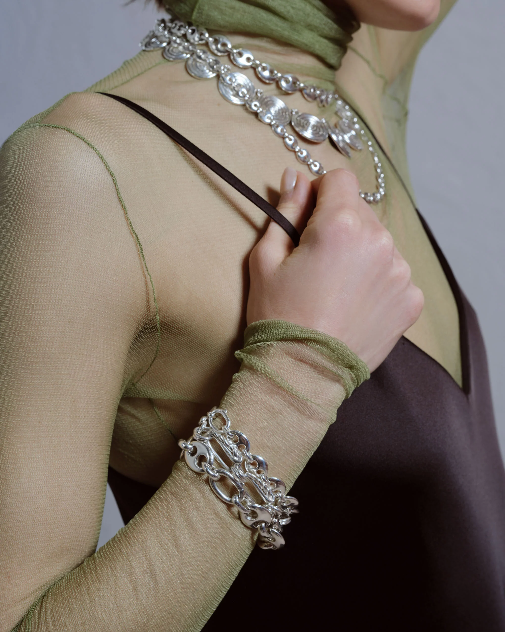 Bedrock Bracelet - Solid Gold - Image 4