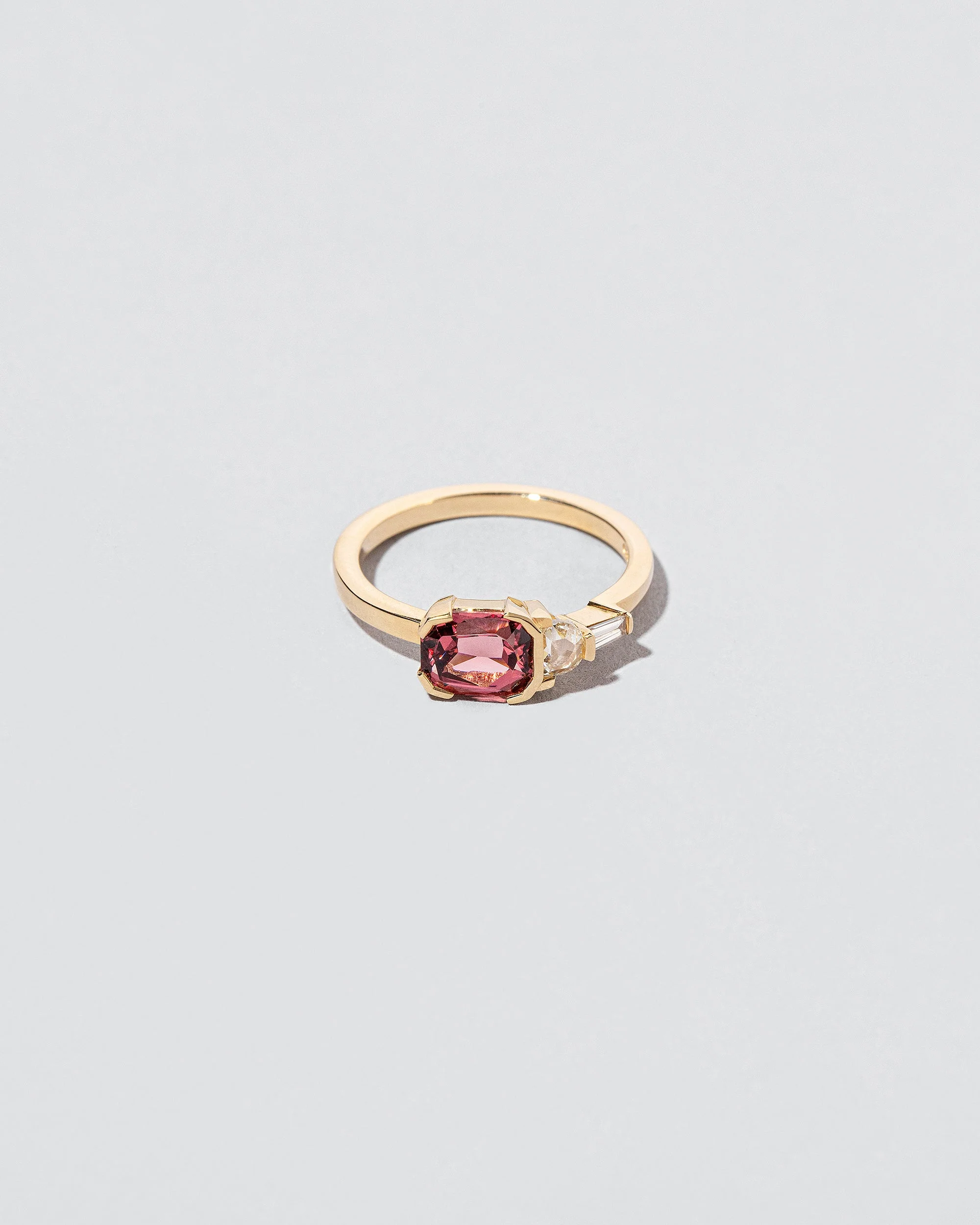 Eon Ring