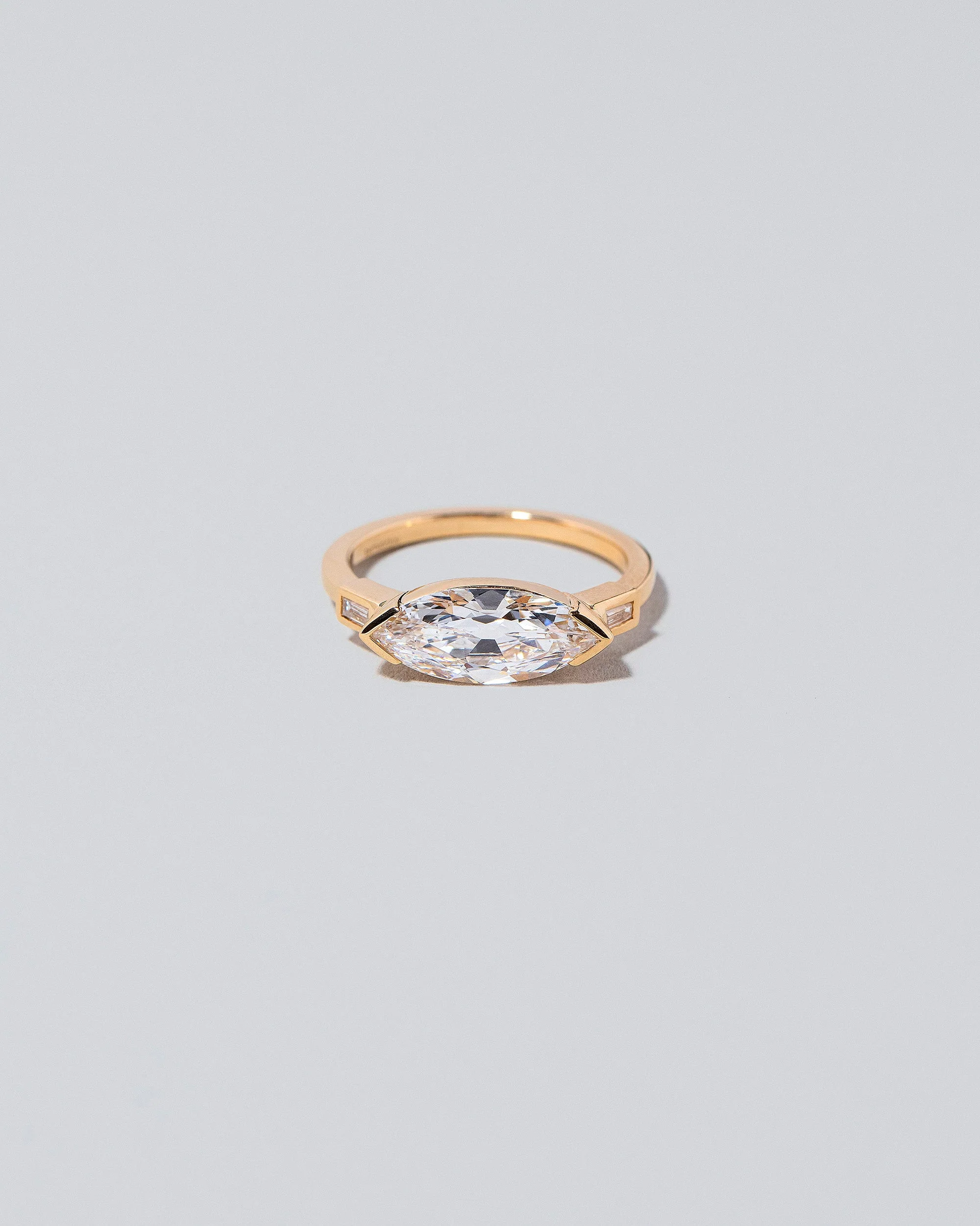 Fins Ring