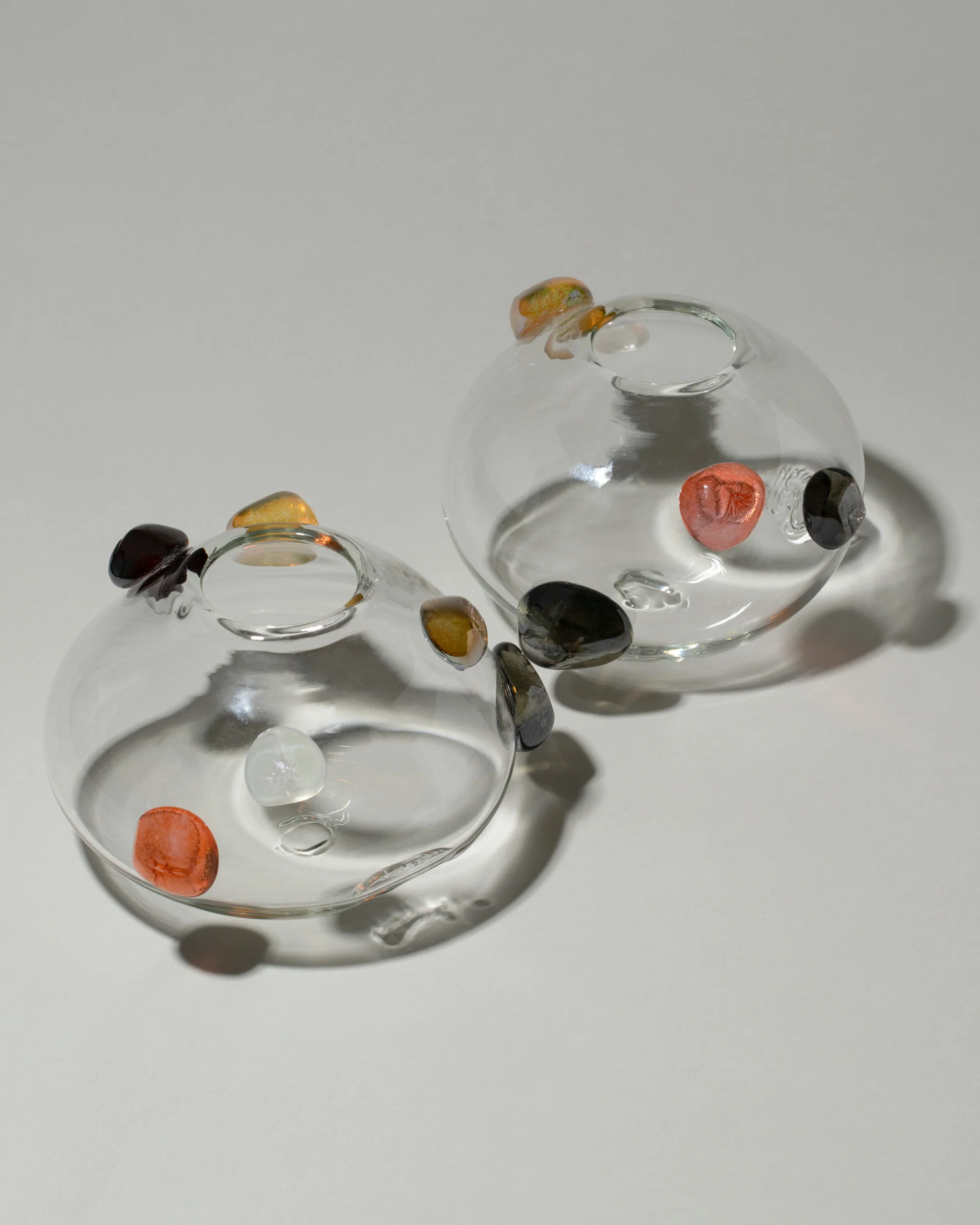 Round Rocks Vase - Image 2