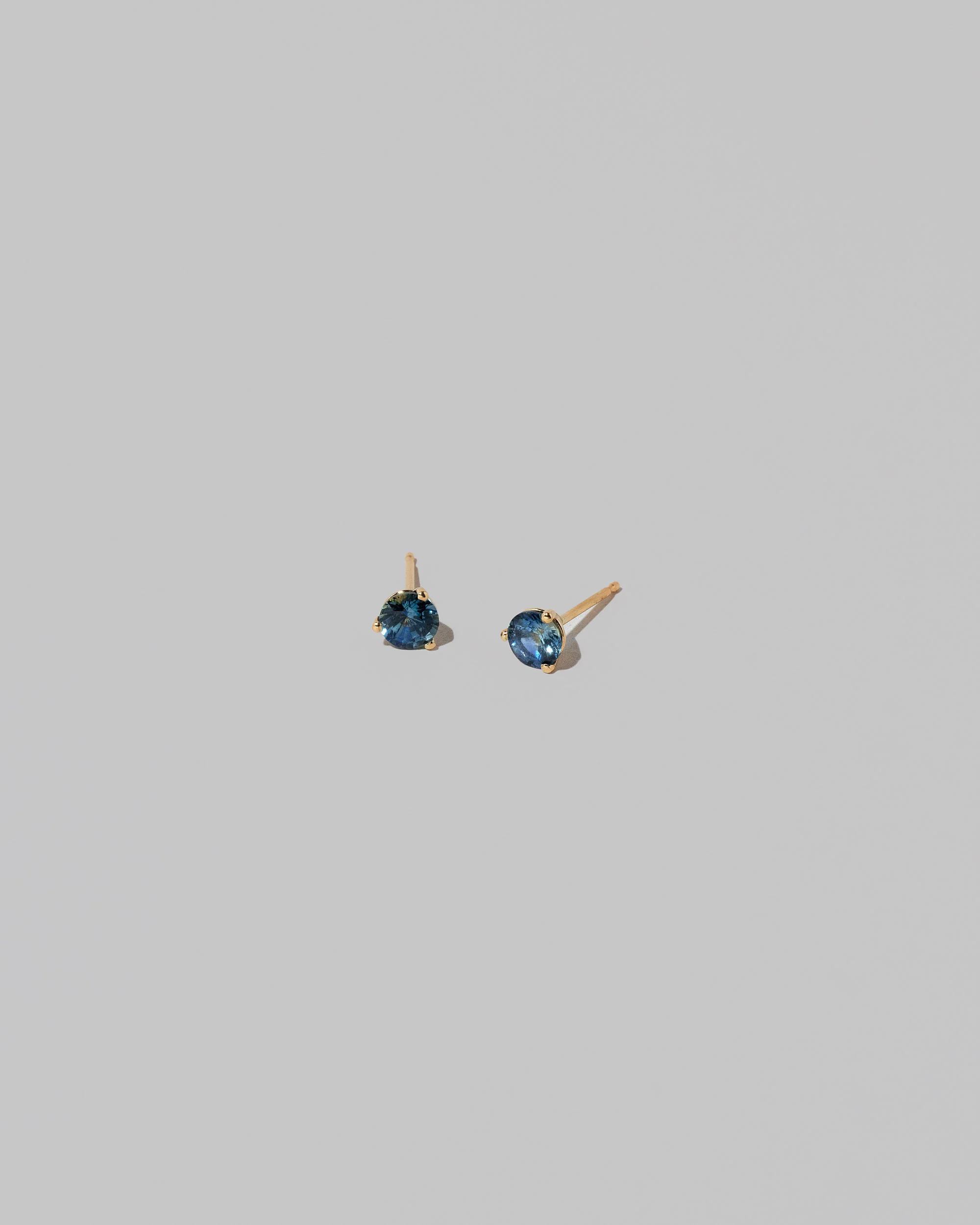 Martini Stud Earrings - Grand Bicolor Yellow/Blue Sapphire