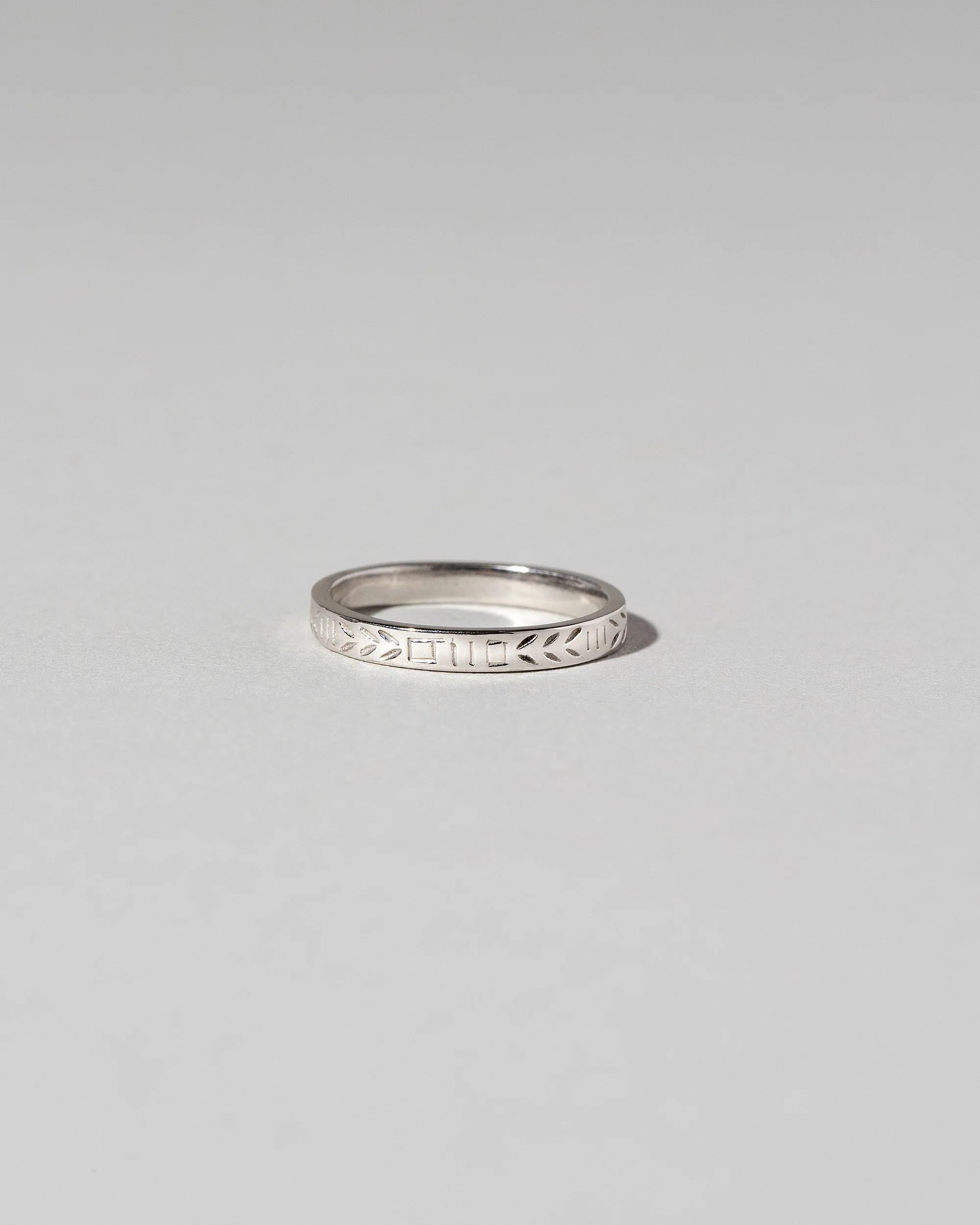 Etched Leaf Band - 3mm - Image 2