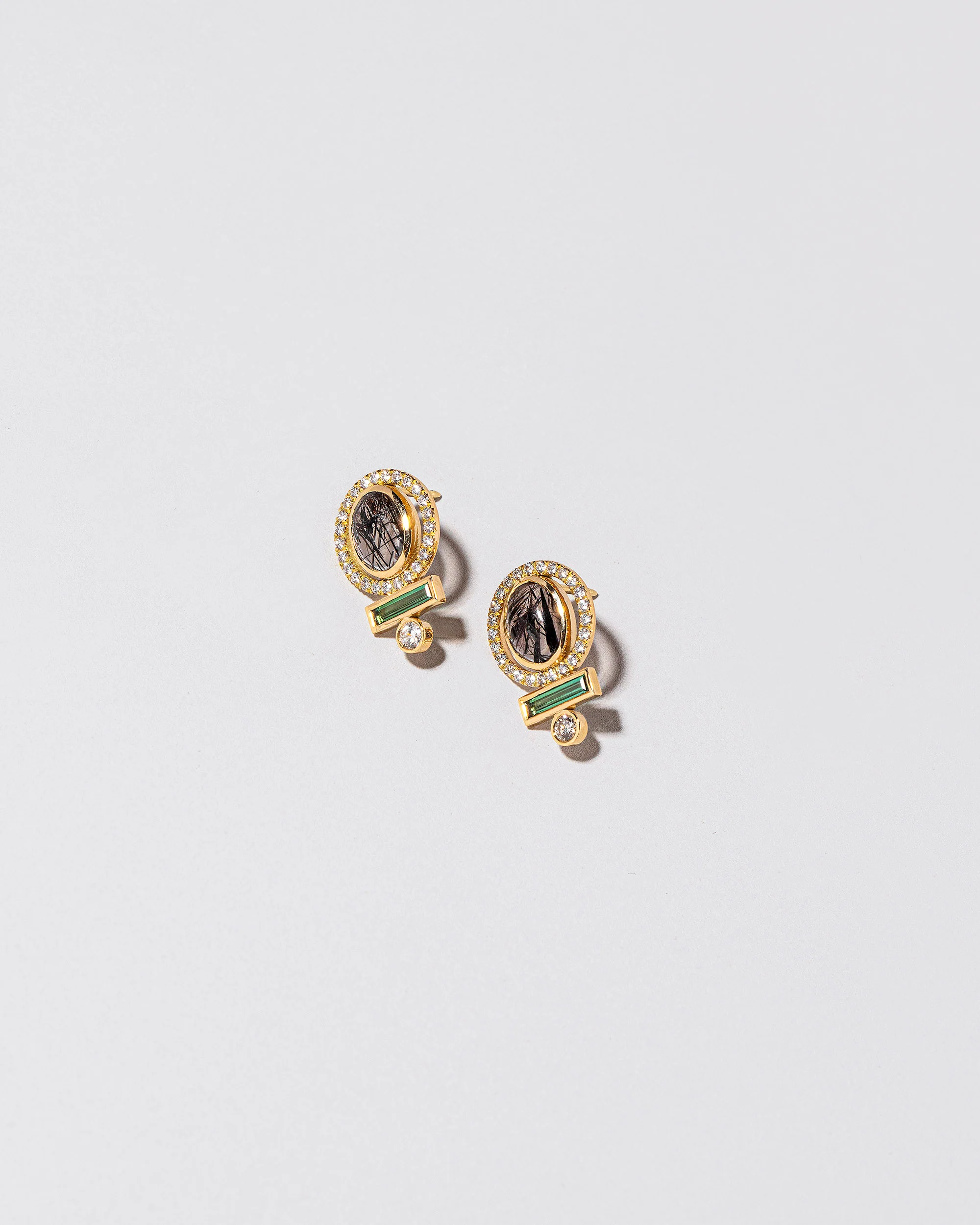 Mystical Change Earring - Image 3