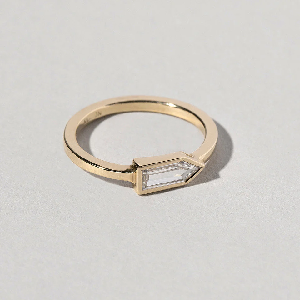 Bullet Cut Diamond Ring - Image 5