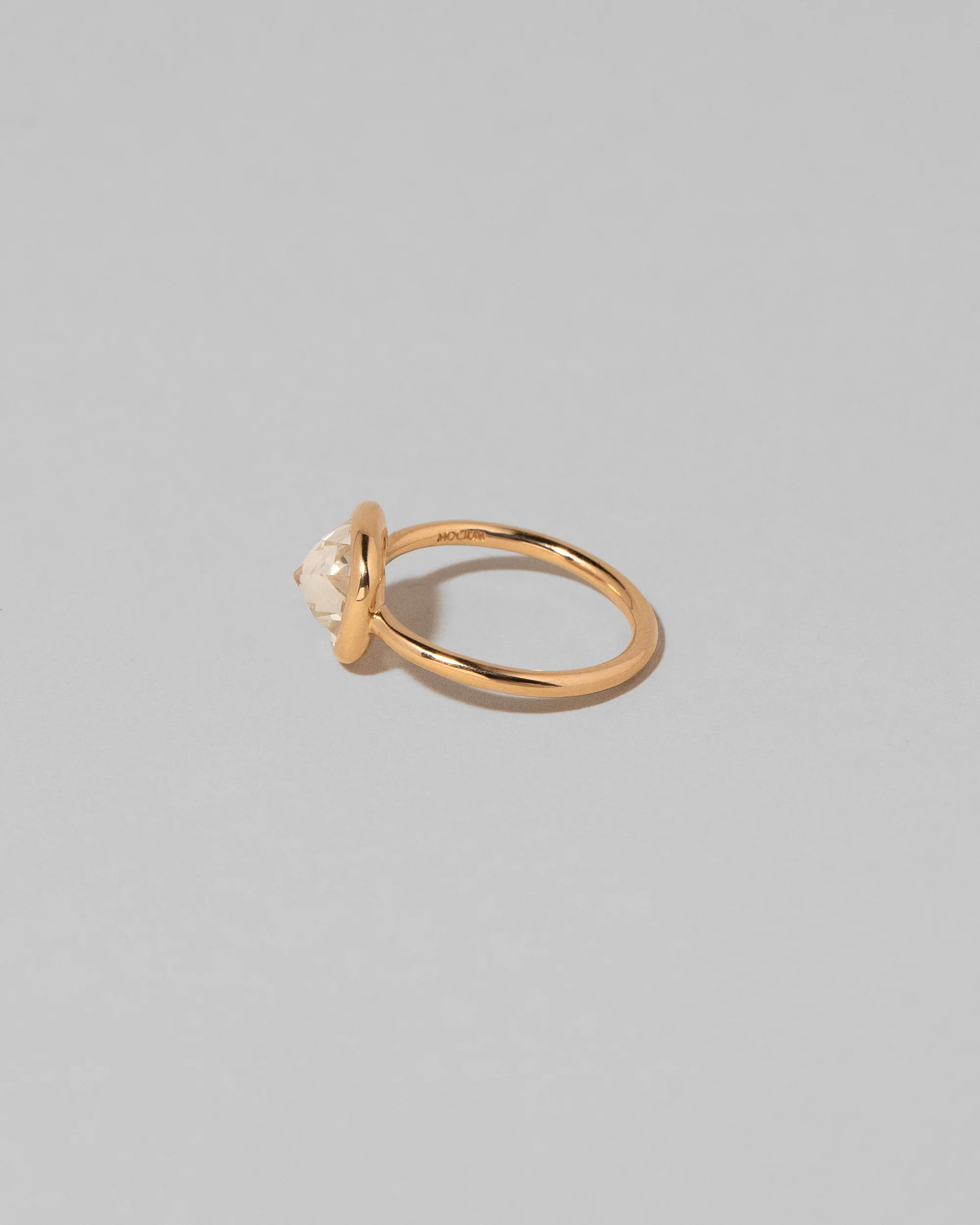 Gusher Chartreuse Sapphire Ring 003 - Image 4