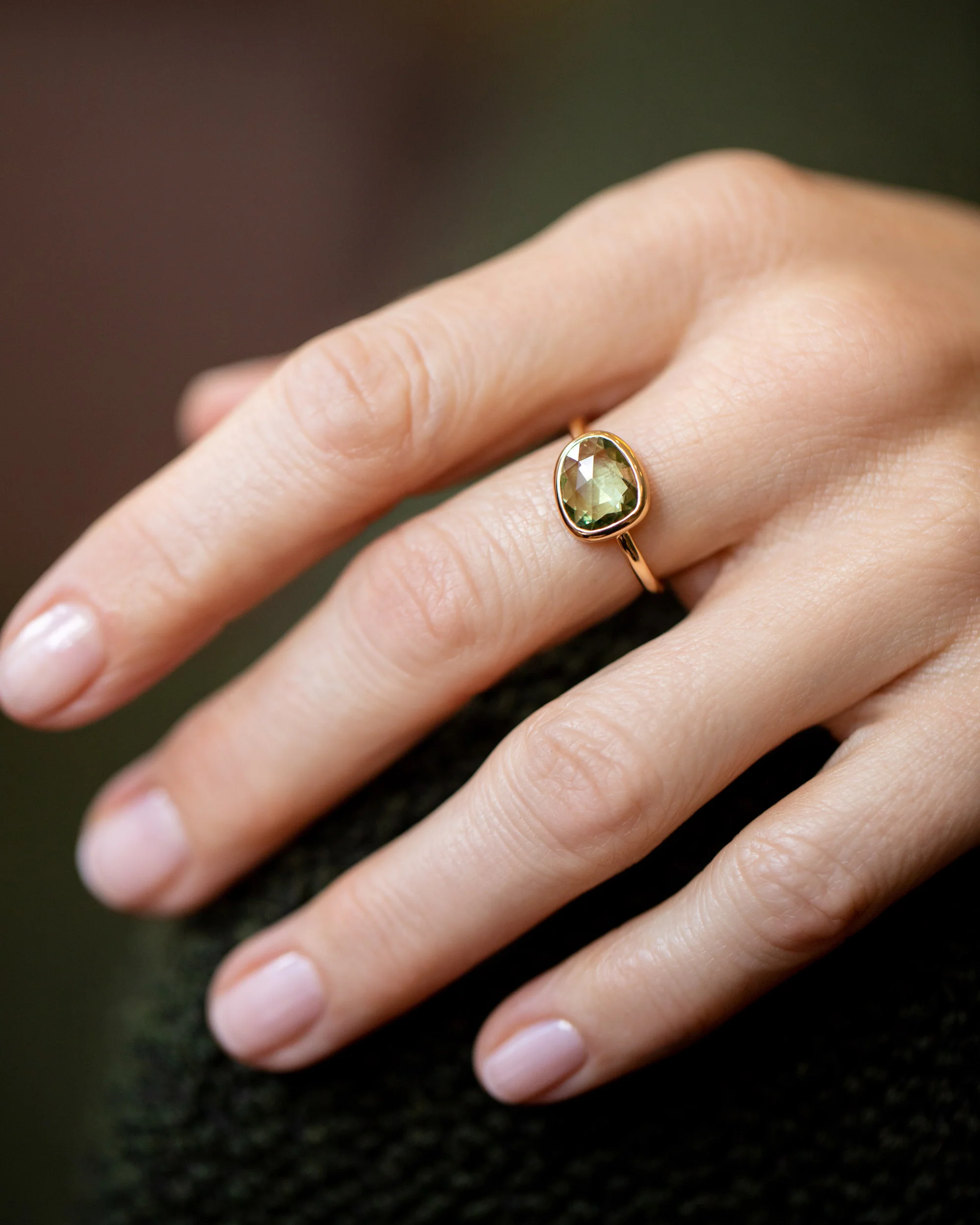 Gusher Green Sapphire Ring 004 - Image 5