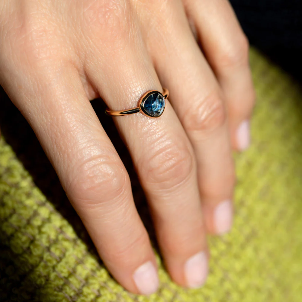 Gusher Blue Sapphire Ring 005 - Image 6