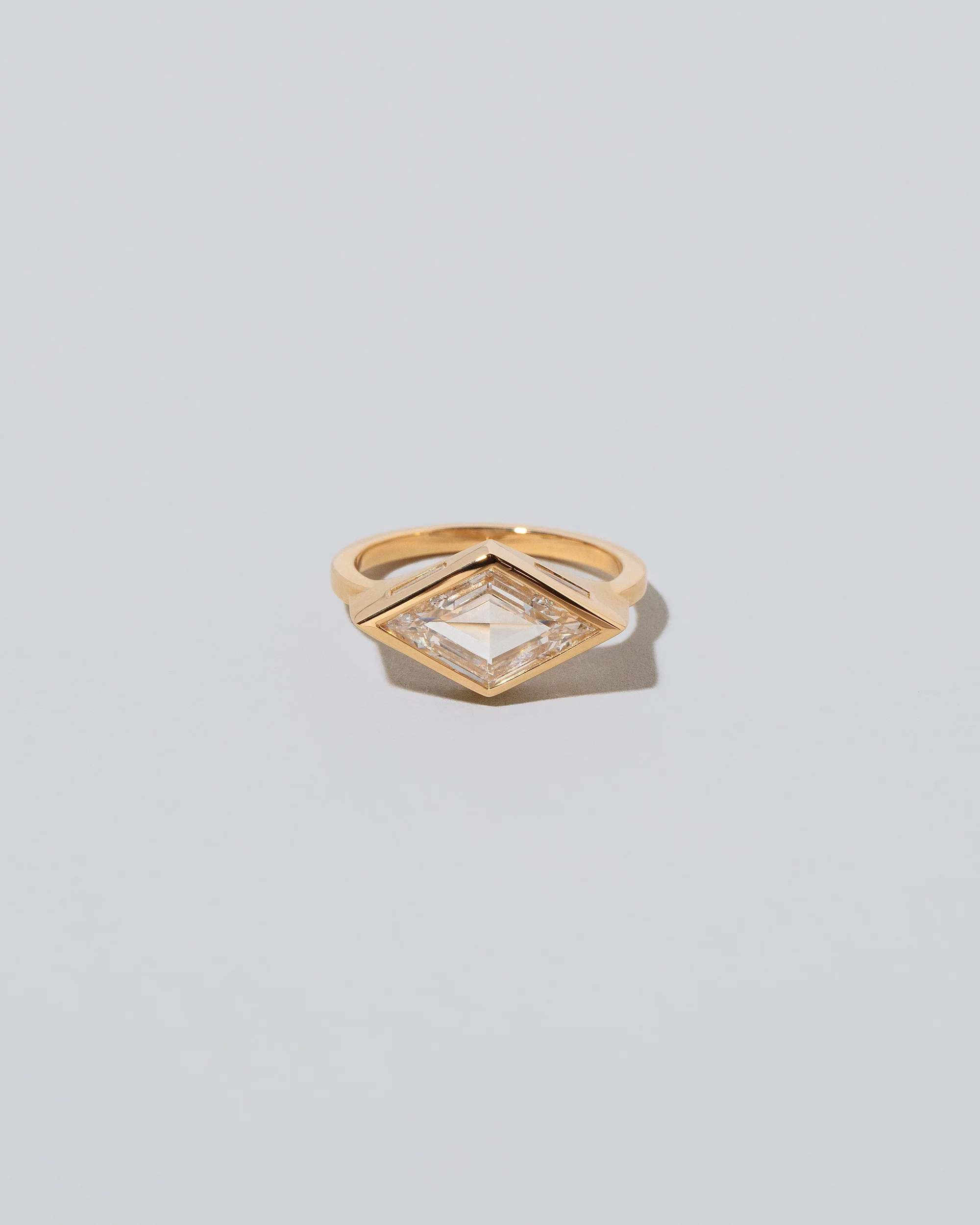 Sinope Ring