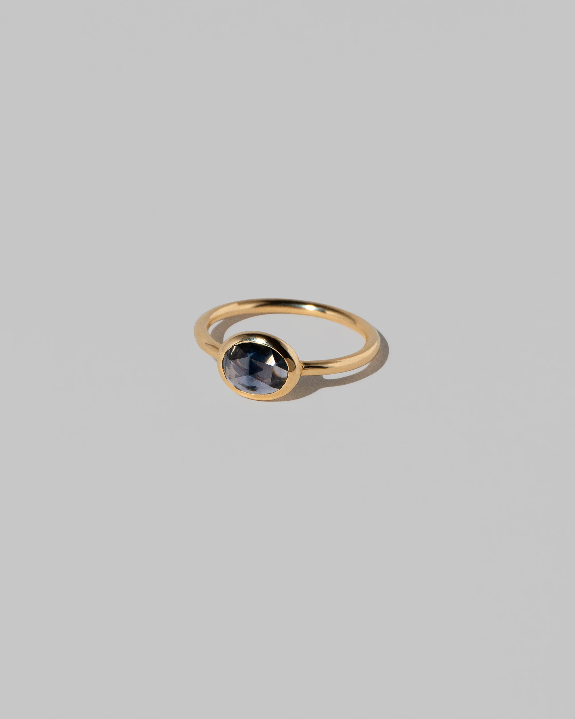 Gusher Blue Sapphire Ring 022 - Image 2