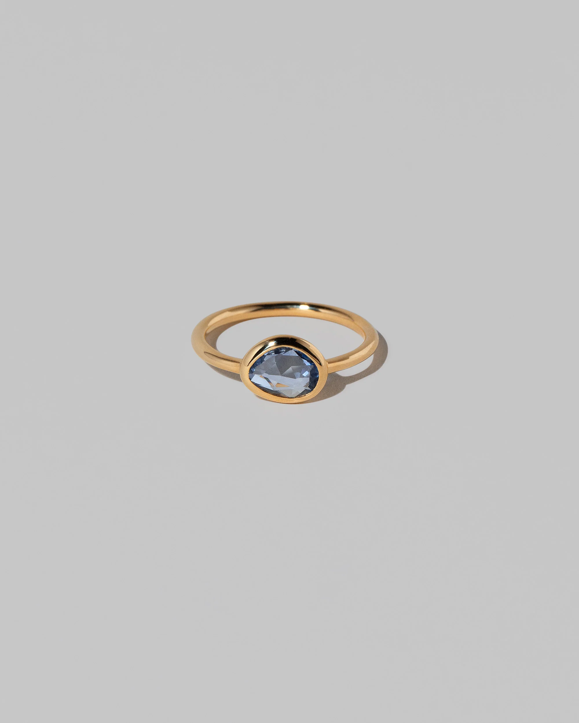 Gusher Blue Sapphire Ring 023