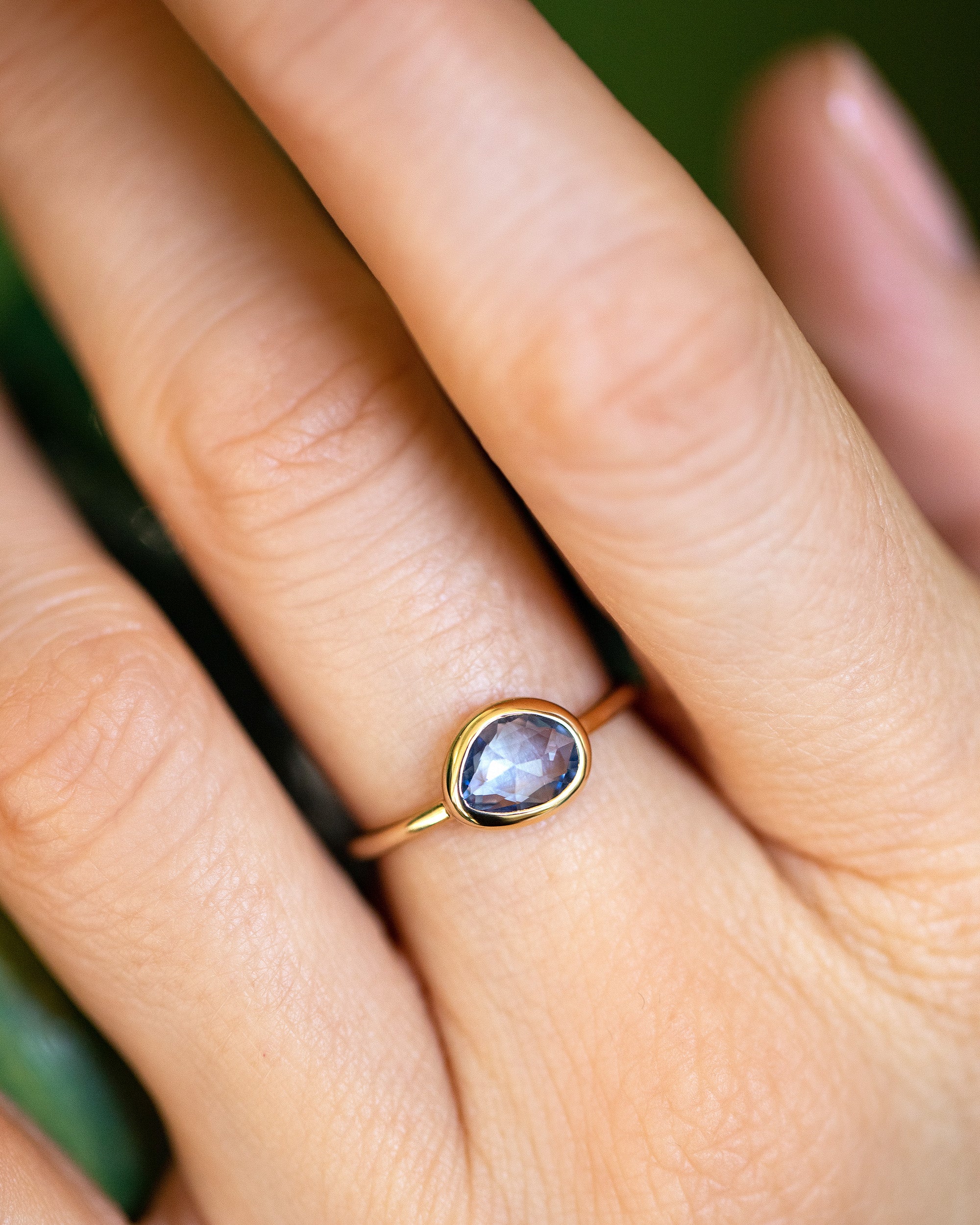 Gusher Blue Sapphire Ring 023 - Image 4