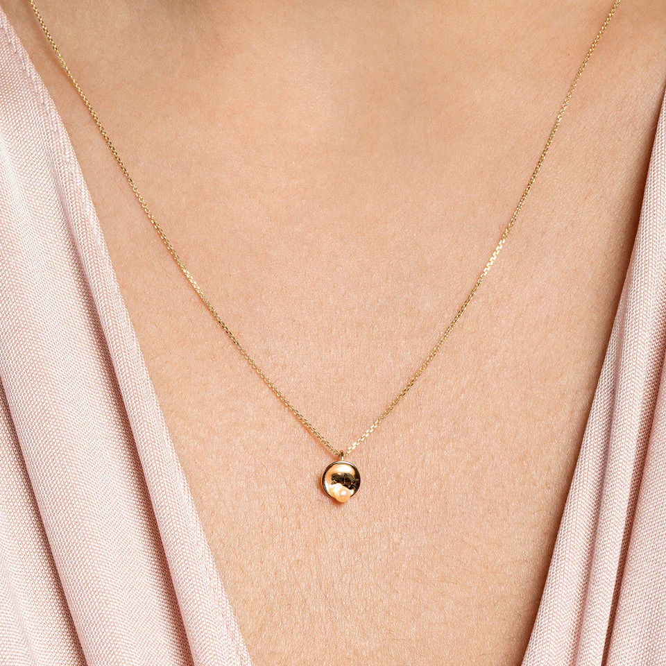 Pearl Cup Necklace - Image 4