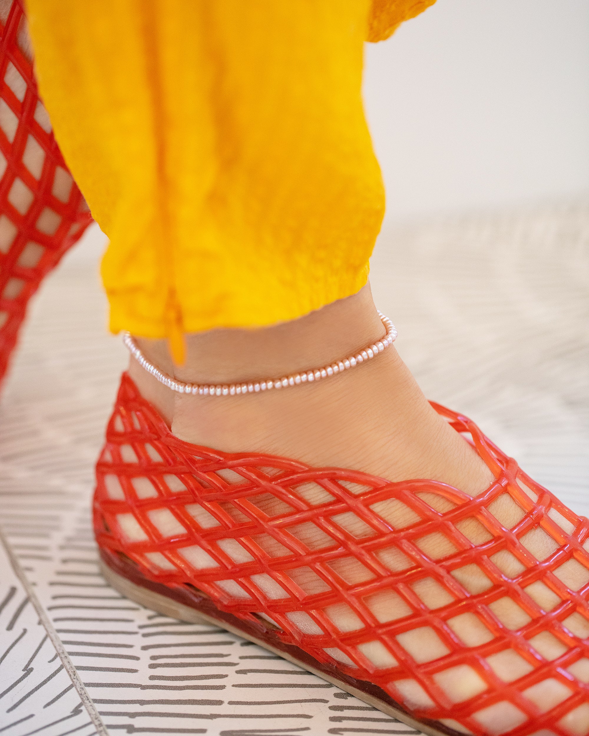 White Pebble Seed Pearl Anklet - Image 3