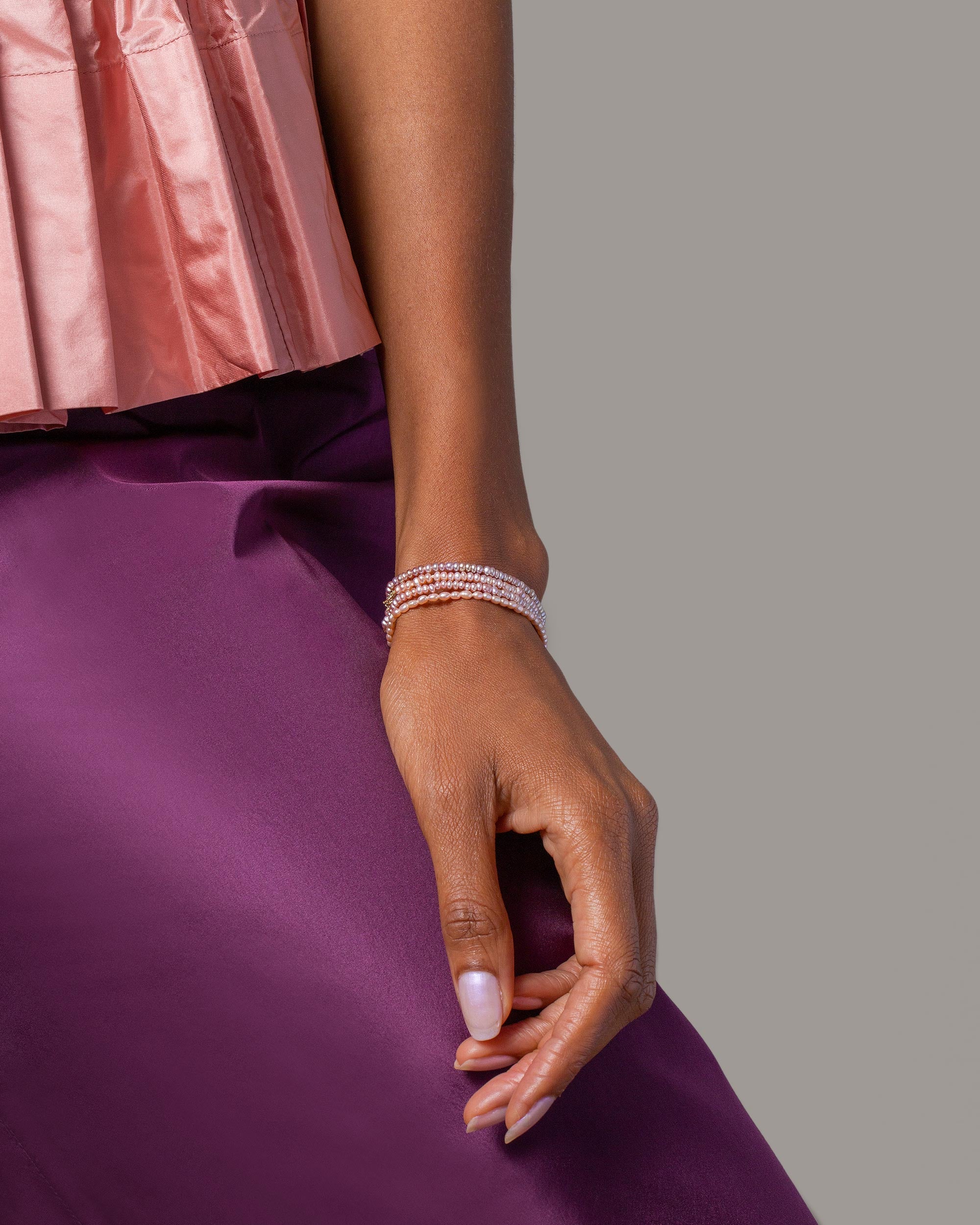 Pink Oval Seed Pearl Bracelet - Image 4