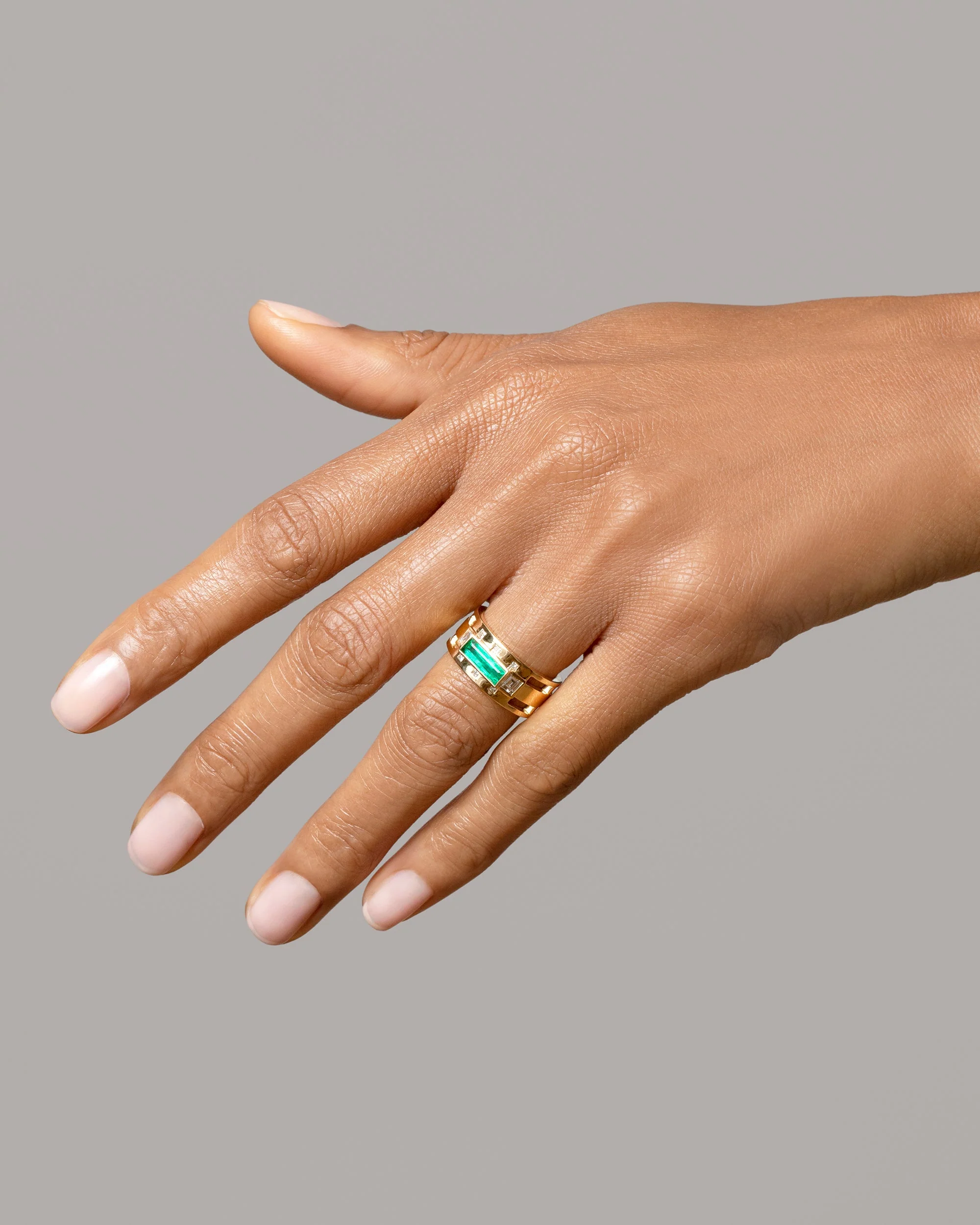 Sleeping Figure Ring - Image 5